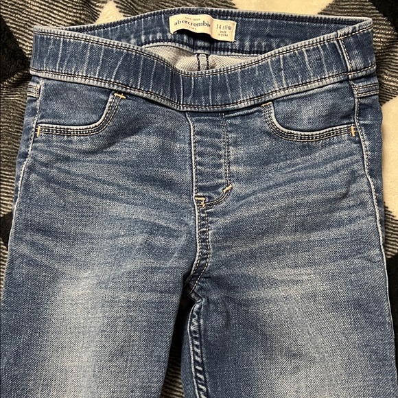 Abercrombie Kids Light Blue Denim Jeans size 14 Slim - Picture 2 of 10